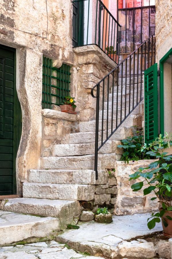 Monterosso City Center Rovinj Exterior photo